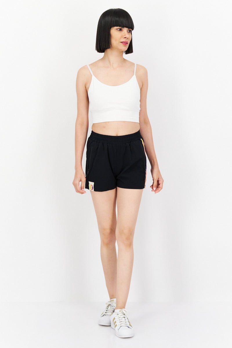 Aape By A Bathing Ape شورتات أساسية مزينة بشعار للنساء، مجموعة سوداء - Image 4